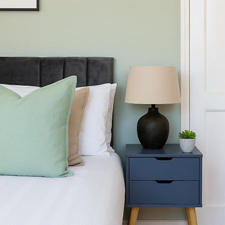 Cozy Rooms By Morden Tube Mitcham Exterior foto